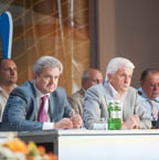 В.Литвин про Народну Партію: „Щоб там не говорили про здачу позицій, про те, що такої партії вже немає... Є, друзі, є і буде. Не дочекаєтесь!”